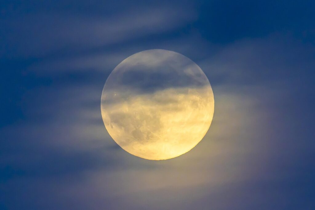 luna del raccolto svizzera