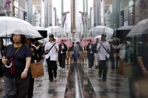 maltempo pioggia giappone tokyo