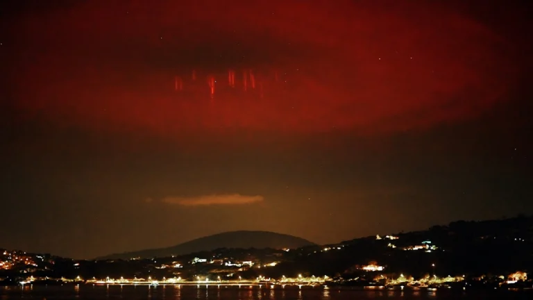 red sprites elves francia