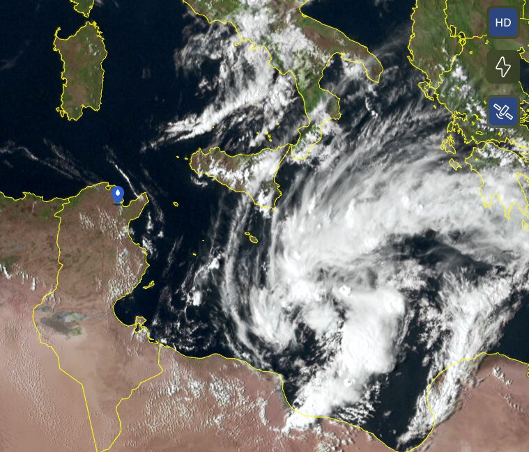satellite ciclone mediterraneo