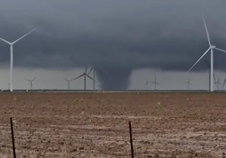 tornado claude texas