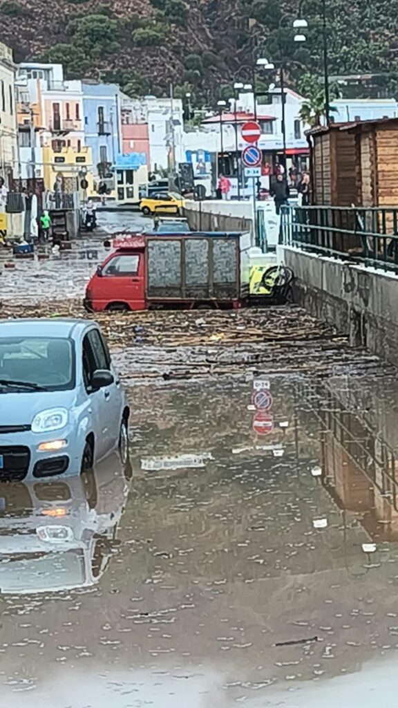 alluvione lampo lipari