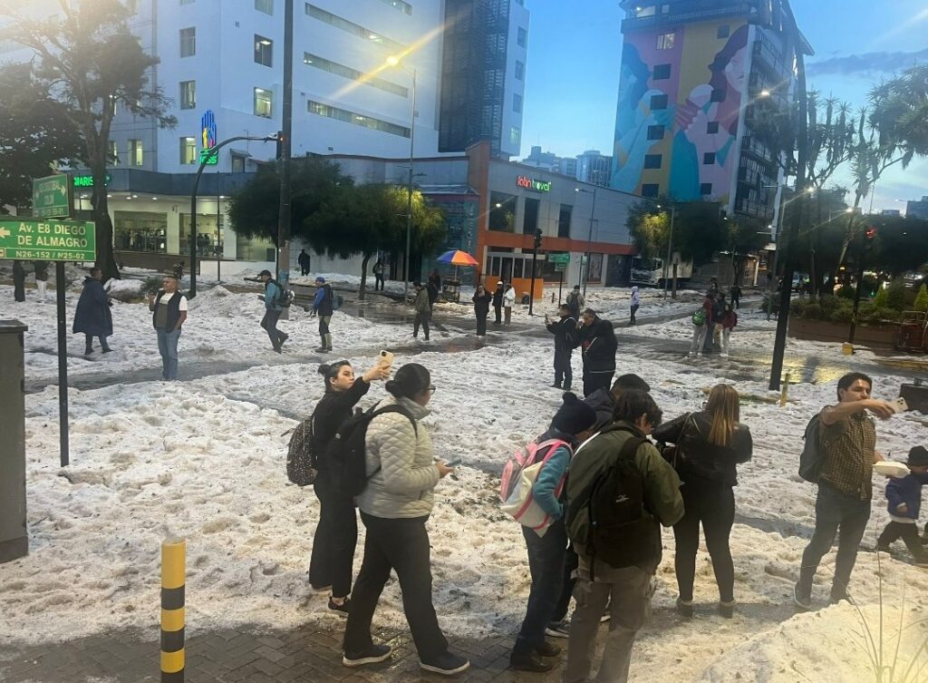 ecuador grandine quito
