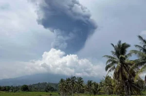 eruzione vulcano Kanlaon filippine