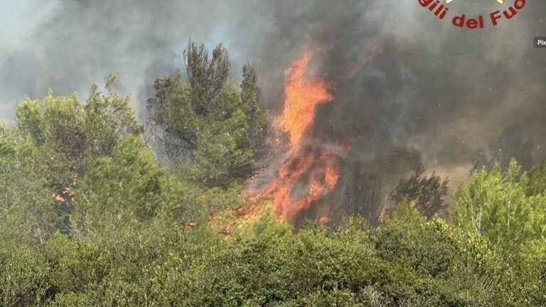 incendio lecce