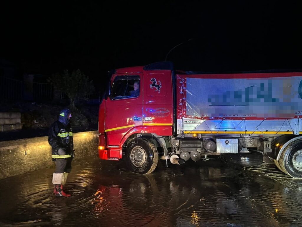 maltempo calabria crotone