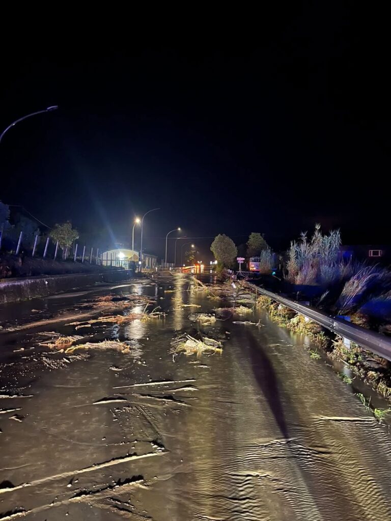 maltempo calabria crotone