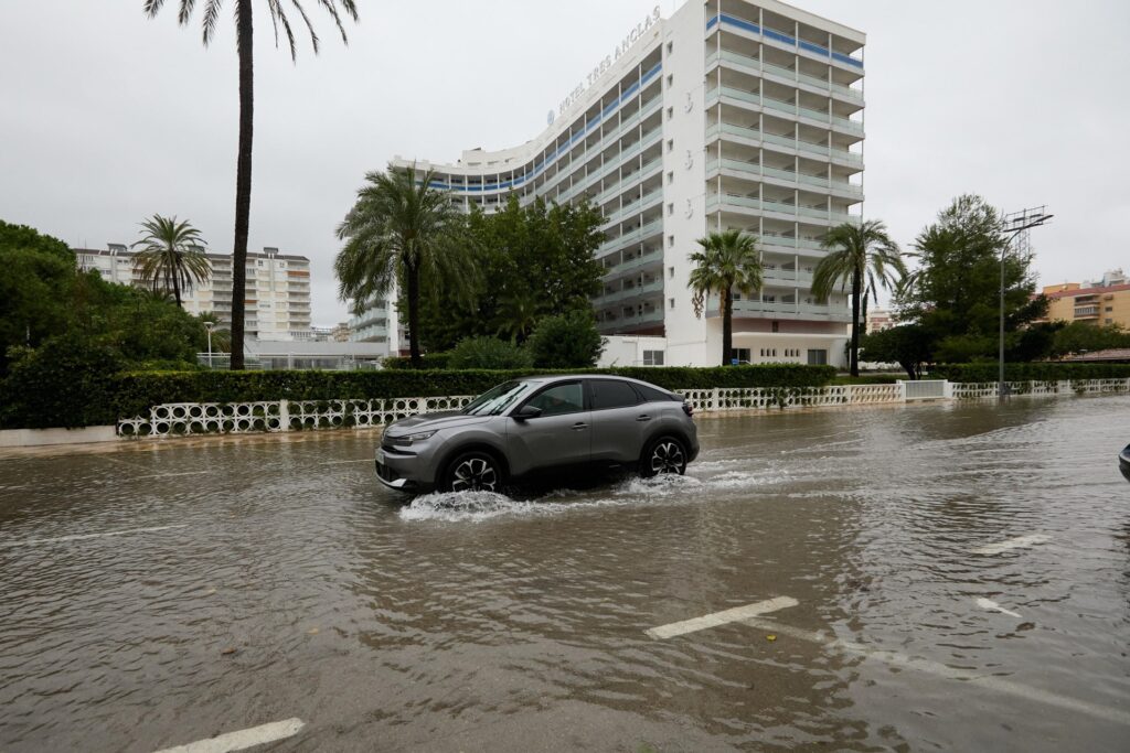 maltempo spagna alluvione valencia