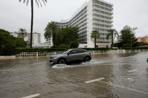 maltempo spagna alluvione valencia