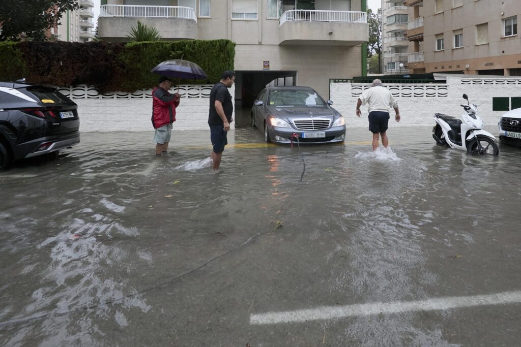 maltempo spagna alluvione valencia