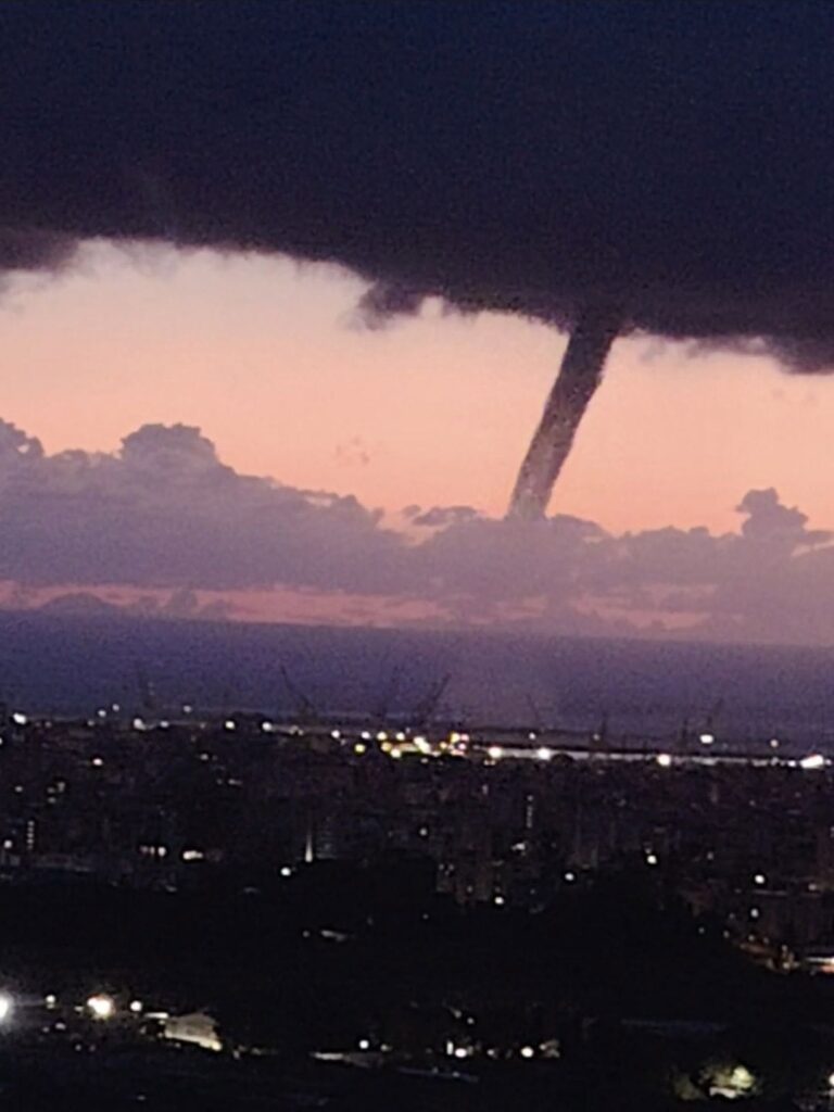 maltempo tromba marina palermo