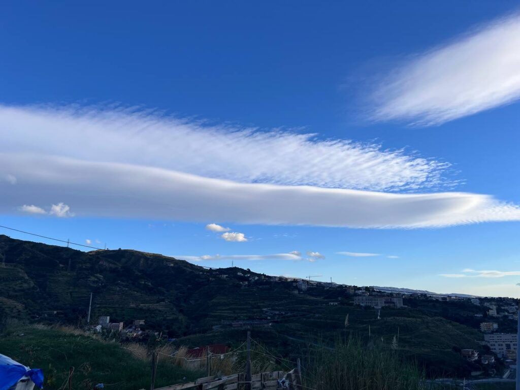 nubi lenticolari stretto di messina 27 ottobre 2026