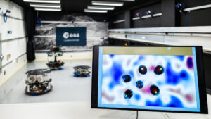 sciami robot detiti spaziali esa