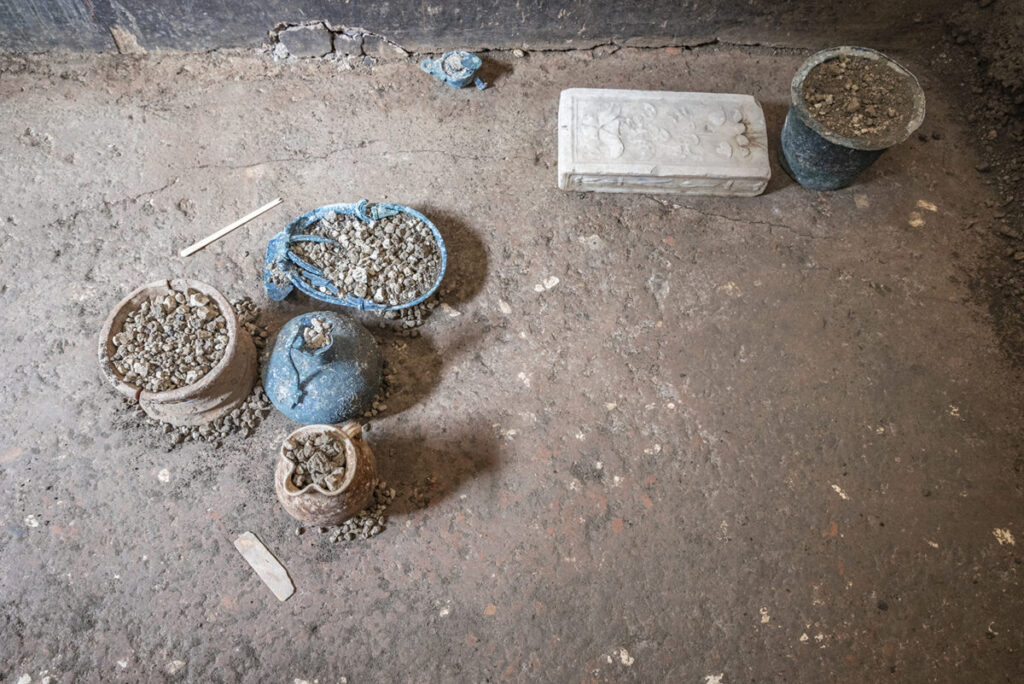 scoperta armadio donna pompei