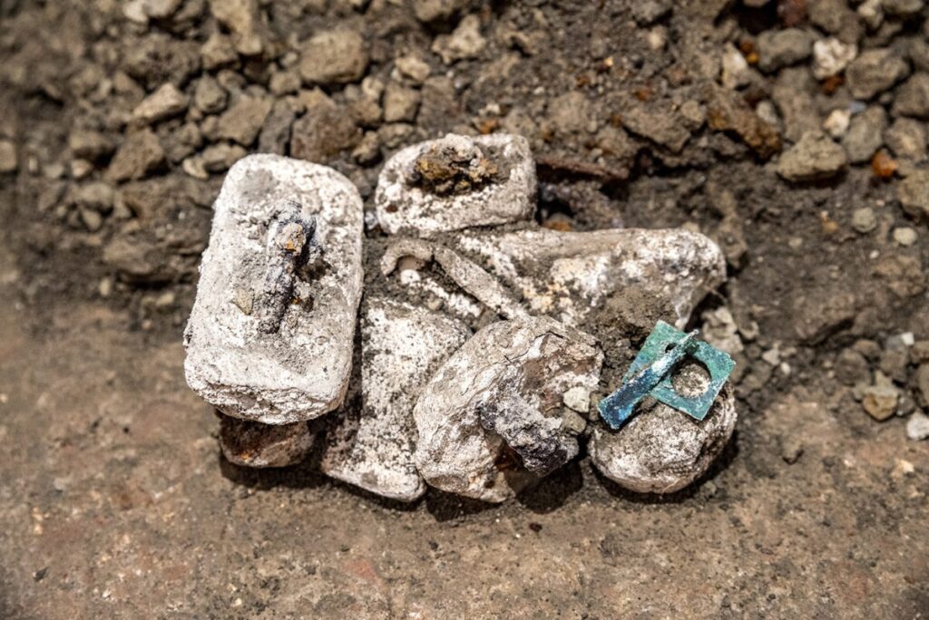 scoperta armadio donna pompei