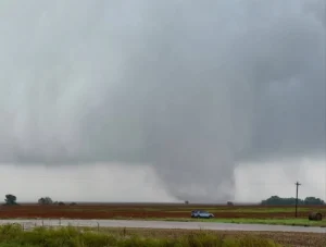 tornado kansas usa