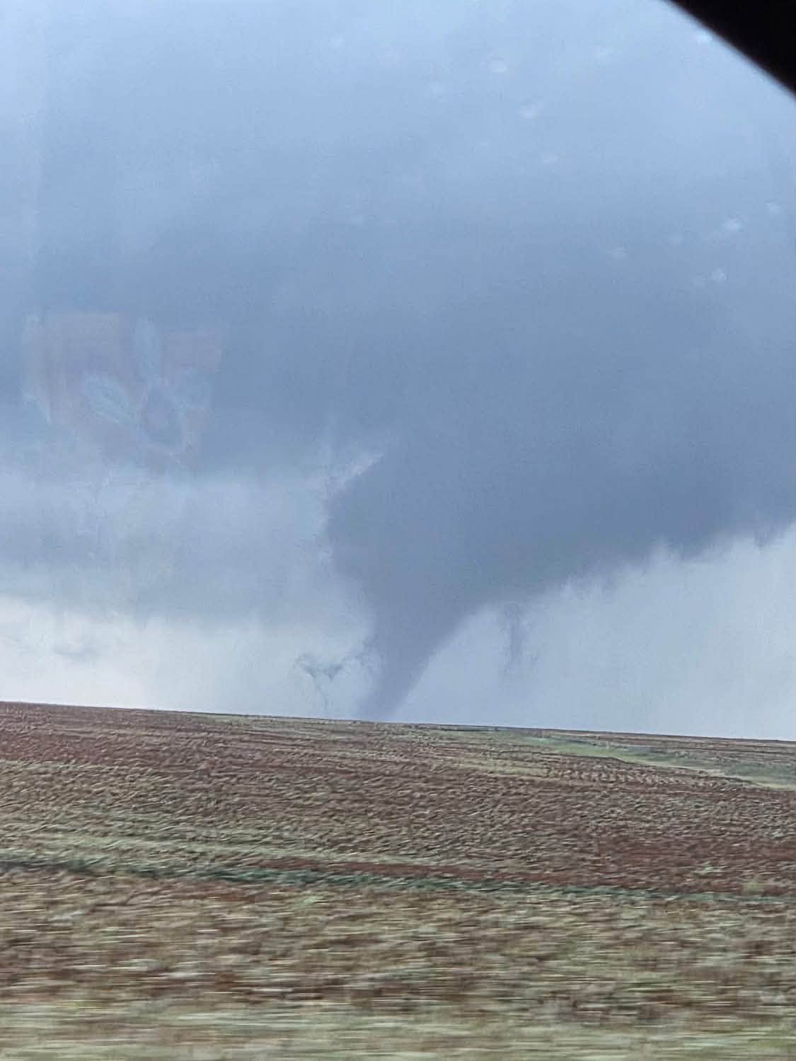 tornado kansas usa