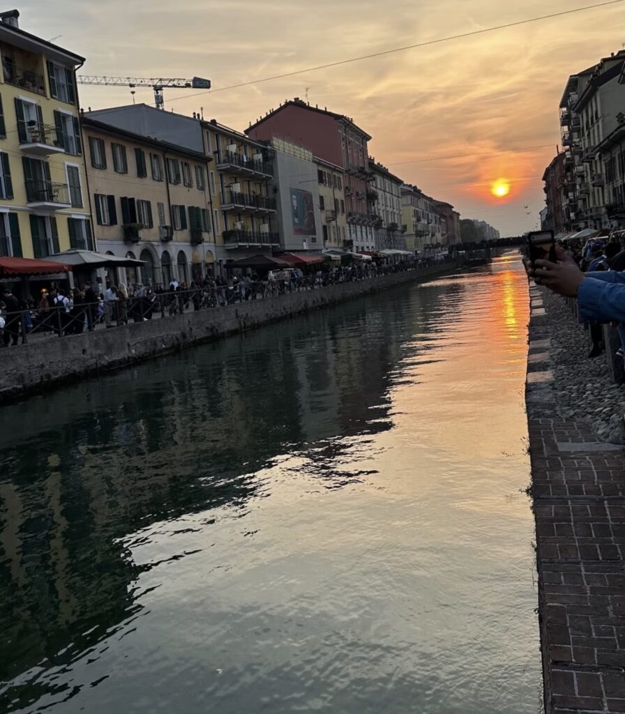tramonto navigli milano