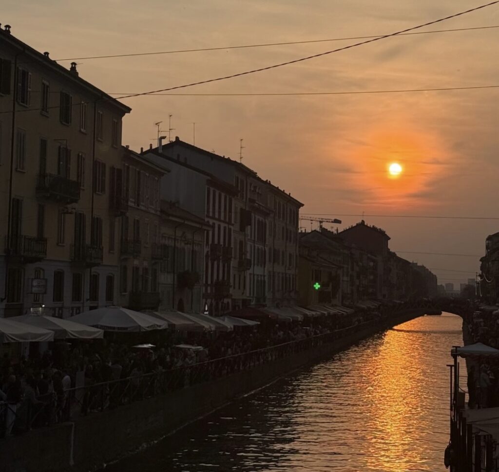 tramonto navigli milano
