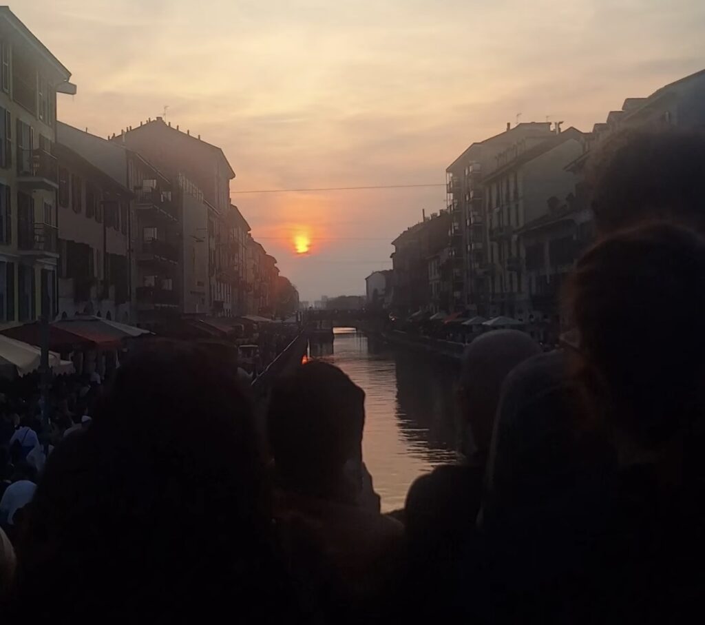 tramonto navigli milano
