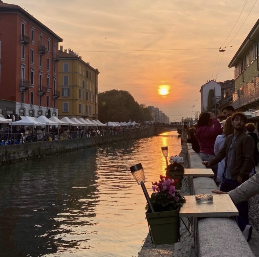 tramonto navigli milano
